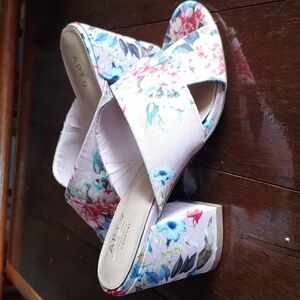 Apt 9 Summer Sandals